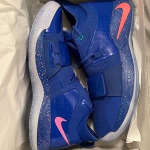 Nike Paul George 2.5 PlayStation edition